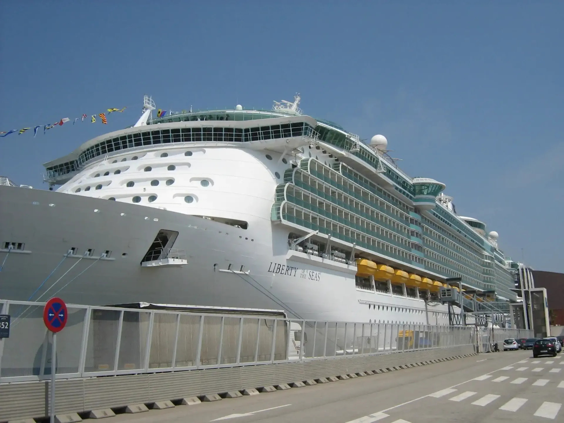 Transfers privados puerto aeropuerto ciudad